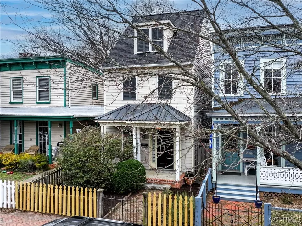 Exterior - 423 12 S Laurel St, Richmond, VA 23220 photo 3 of 6