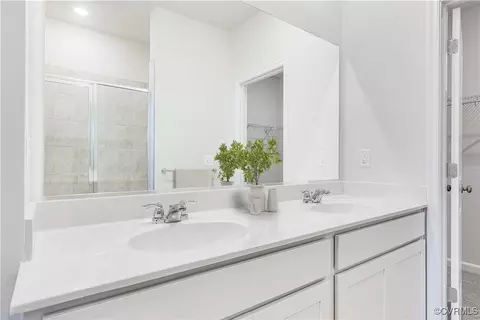 Bath - 5806 Ginger Dr, Providence Forge, VA 23140 photo 3 of 5