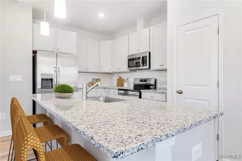 Kitchen - 5806 Ginger Dr, Providence Forge, VA 23140 photo 4 of 5