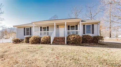 5735 Quinton Estates Dr, Quinton, VA 23141