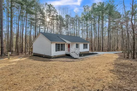 Exterior - 3637 Forest Grove Rd, Sandy Hook, VA 23153 photo 2 of 4