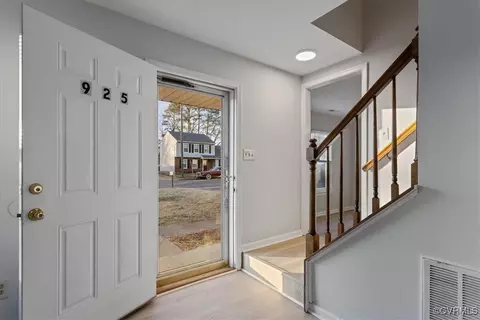 925 Derrymore Rd, Richmond, VA 23225 photo 4