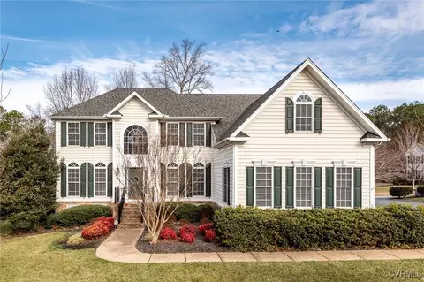 5718 Red Setter Ln, Moseley, VA 23120