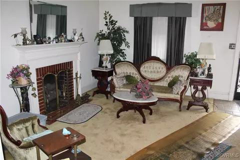 Living - 2018 Bailey Ave, Richmond, VA 23231 photo 1 of 2