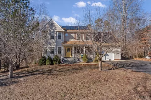 250 Parkwood Dr, Aylett, VA 23009