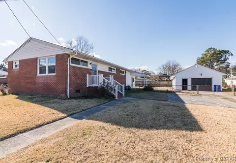 1030 Stanley Rd, Portsmouth, VA 23701