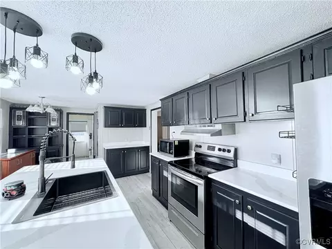 Kitchen - 2904 E Courthouse Rd, Crewe, VA 23930 photo 1 of 1