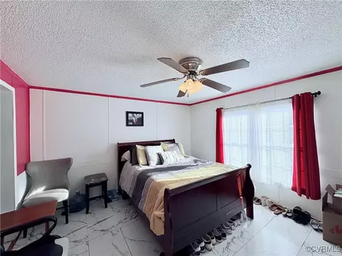 Bedroom - 2904 E Courthouse Rd, Crewe, VA 23930 photo 1 of 3