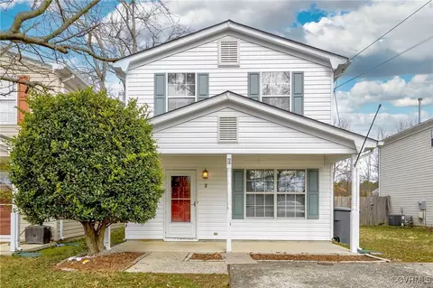 7 Colonial Pl, Newport News, VA 23601
