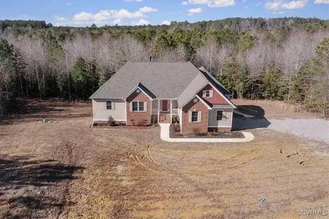 4086 Newville Rd, Waverly, VA 23890