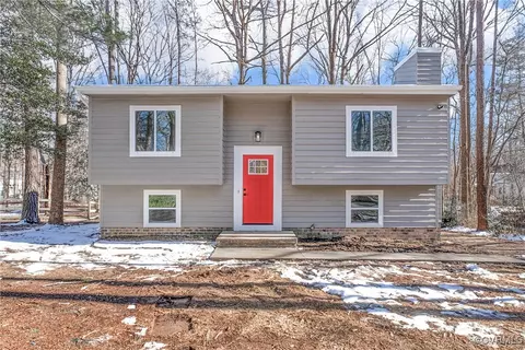 13705 Sutters Mill Cir, Midlothian, VA 23112