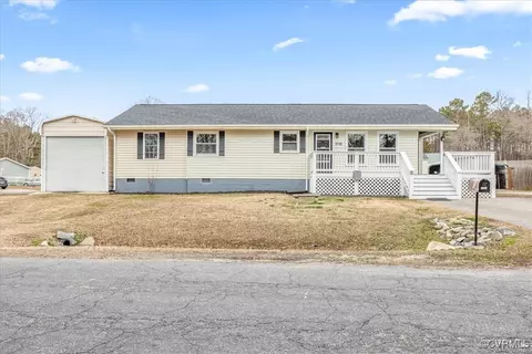 3736 Dogwood Ave, Chester, VA 23831