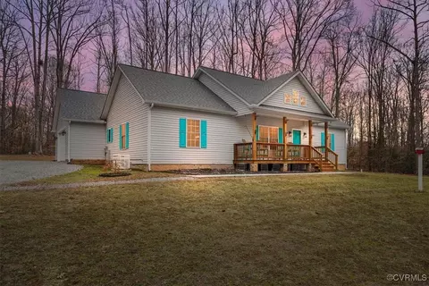 2984 Trenholm Woods Ln, Powhatan, VA 23139