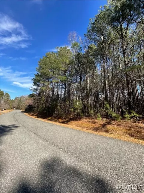tbd Whiting Creek Dr, Locust Hill, VA 23092