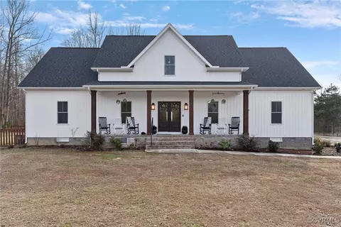 10445 Webb Rd, Disputanta, VA 23842