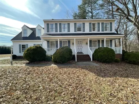 7141 Spicewood Dr, Mechanicsville, VA 23111