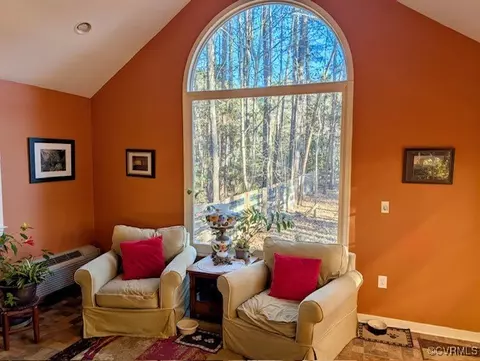 3728 Old Parrish Trce, Gum Spring, VA 23065 photo 2