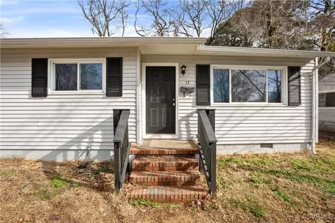 17 Kingslee Ln, Hampton, VA 23669 photo 3