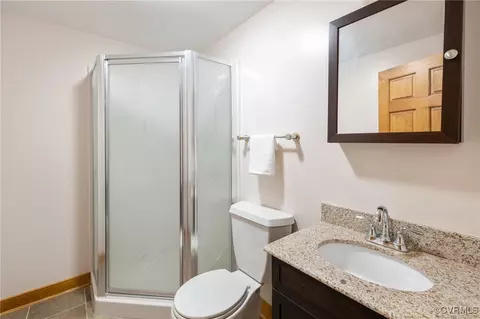 Bath - 3915 Cresthill Rd, Chester, VA 23831 photo 5 of 5