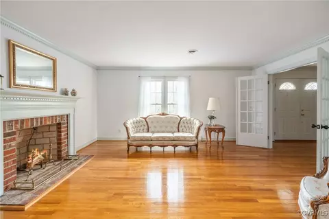 Living - 3915 Cresthill Rd, Chester, VA 23831 photo 2 of 3