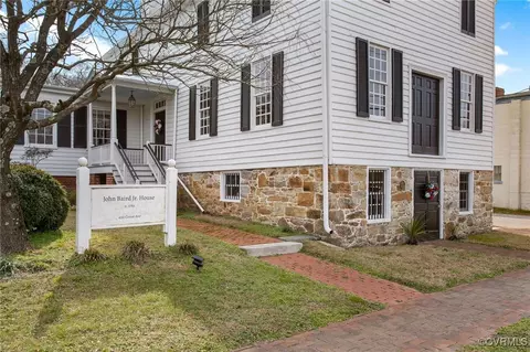 420 Grove Ave, Petersburg, VA 23803