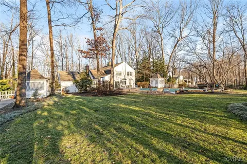 Exterior - 2130 Oakengate Ln, Midlothian, VA 23113 photo 11 of 16