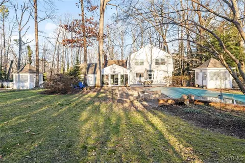 Exterior - 2130 Oakengate Ln, Midlothian, VA 23113 photo 12 of 16