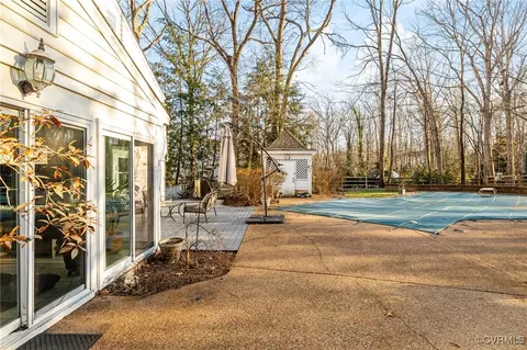 Exterior - 2130 Oakengate Ln, Midlothian, VA 23113 photo 15 of 16