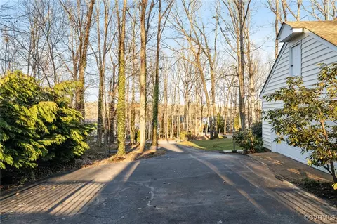 Exterior - 2130 Oakengate Ln, Midlothian, VA 23113 photo 7 of 16