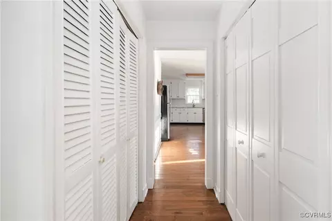 Entry Way - 2130 Oakengate Ln, Midlothian, VA 23113 photo 6 of 8