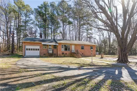 16052 Binns Rd, Doswell, VA 23047