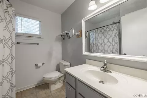 Bath - 7300 Key Deer Cir, Midlothian, VA 23112 photo 1 of 2