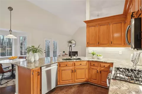 Kitchen - 11660 Explorer Dr, Midlothian, VA 23114 photo 2 of 4
