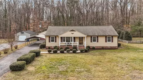 9751 Fordwych Dr, North Chesterfield, VA 23236