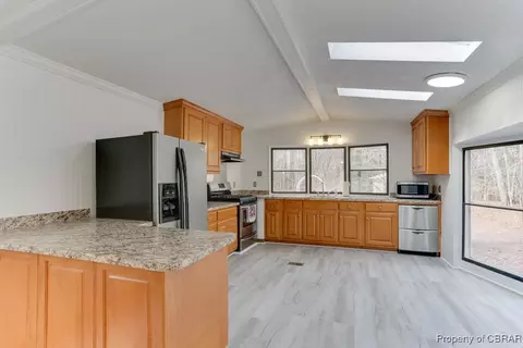 9431 Sheldon Ln, Gloucester, VA 23061 photo 11