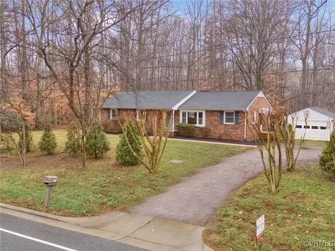 Exterior - 12110 Bailey Bridge Rd, Midlothian, VA 23112 photo 3 of 8