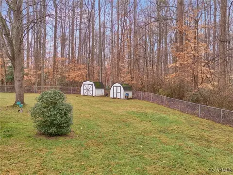 Exterior - 12110 Bailey Bridge Rd, Midlothian, VA 23112 photo 6 of 8