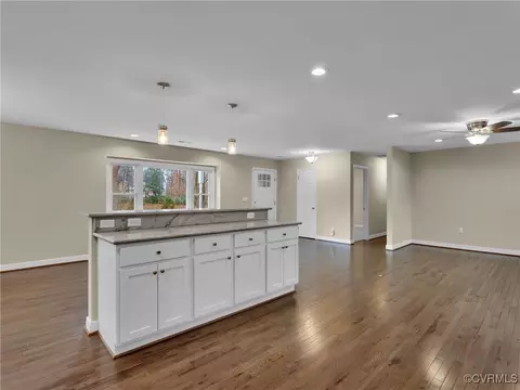 Living - 12110 Bailey Bridge Rd, Midlothian, VA 23112 photo 4 of 5