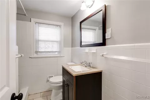 Bath - 9302 Freestone Ave, Henrico, VA 23229 photo 2 of 2