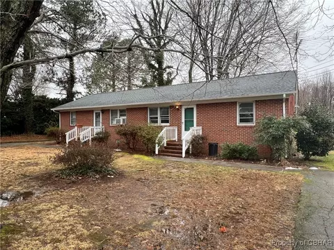 160 Grace Ave, Urbanna, VA 23175