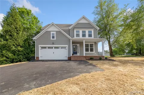 1802 Timberline Dr, Farmville, VA 23901