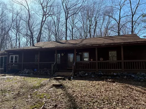 5518 Pole Green Rd, Mechanicsville, VA 23116