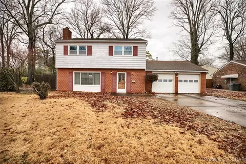 4 Tiller Cir, Hampton, VA 23669 photo 2