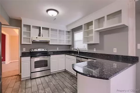 4 Tiller Cir, Hampton, VA 23669 photo 3