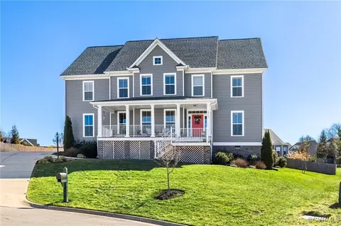 5918 Scarlet Coat Pl, Moseley, VA 23120
