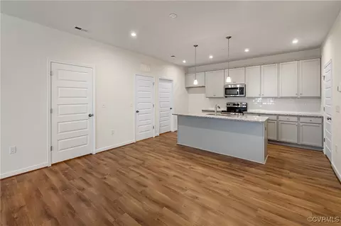 3905 Maze Runner Dr, Midlothian, VA 23112