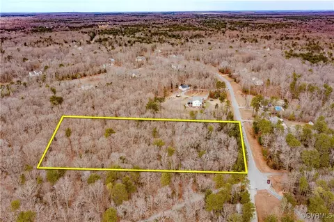 2326 Westwood Pine Dr, Moseley, VA 23120