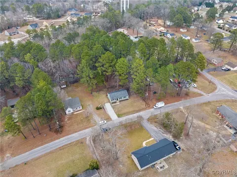 24408 Wedgewood Rd, North Dinwiddie, VA 23803 photo 3