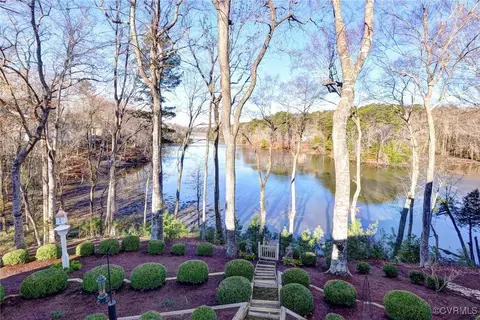 View/Area - 213 Roger Webster, Williamsburg, VA 23185 photo 2 of 7