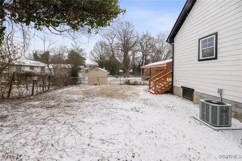 Exterior - 3205 Jeter Ave, Richmond, VA 23222 photo 5 of 8